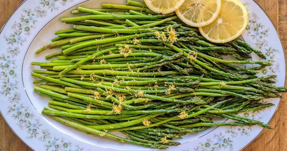 what do asparagus taste like